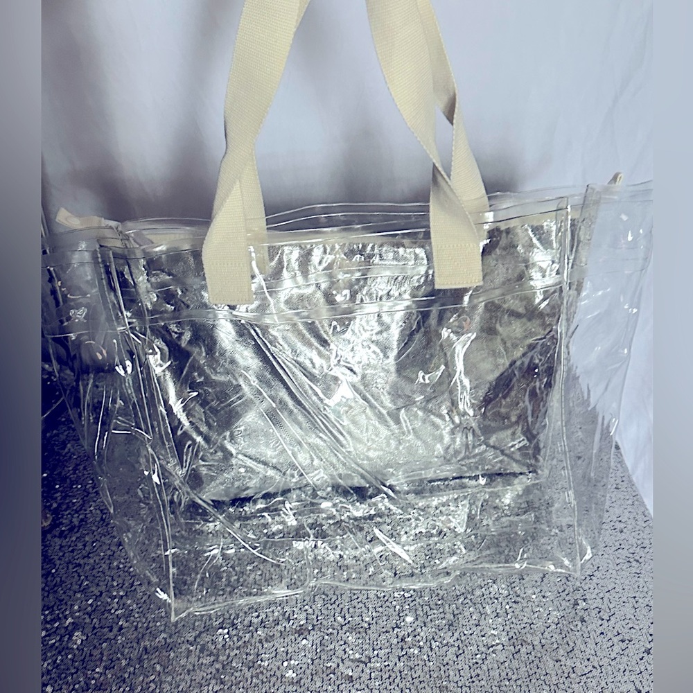 COPY - Sunnylife Silver Metallic Carry Me Tote - Picture 3 of 14